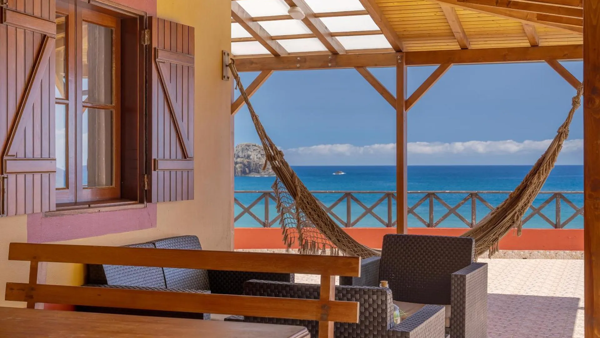 Holiday home Maiata Beach House By Hr Madeira Porto Da Cruz